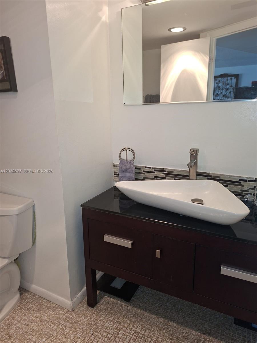 3545 NE 166th St #908, North Miami Beach FL 33160