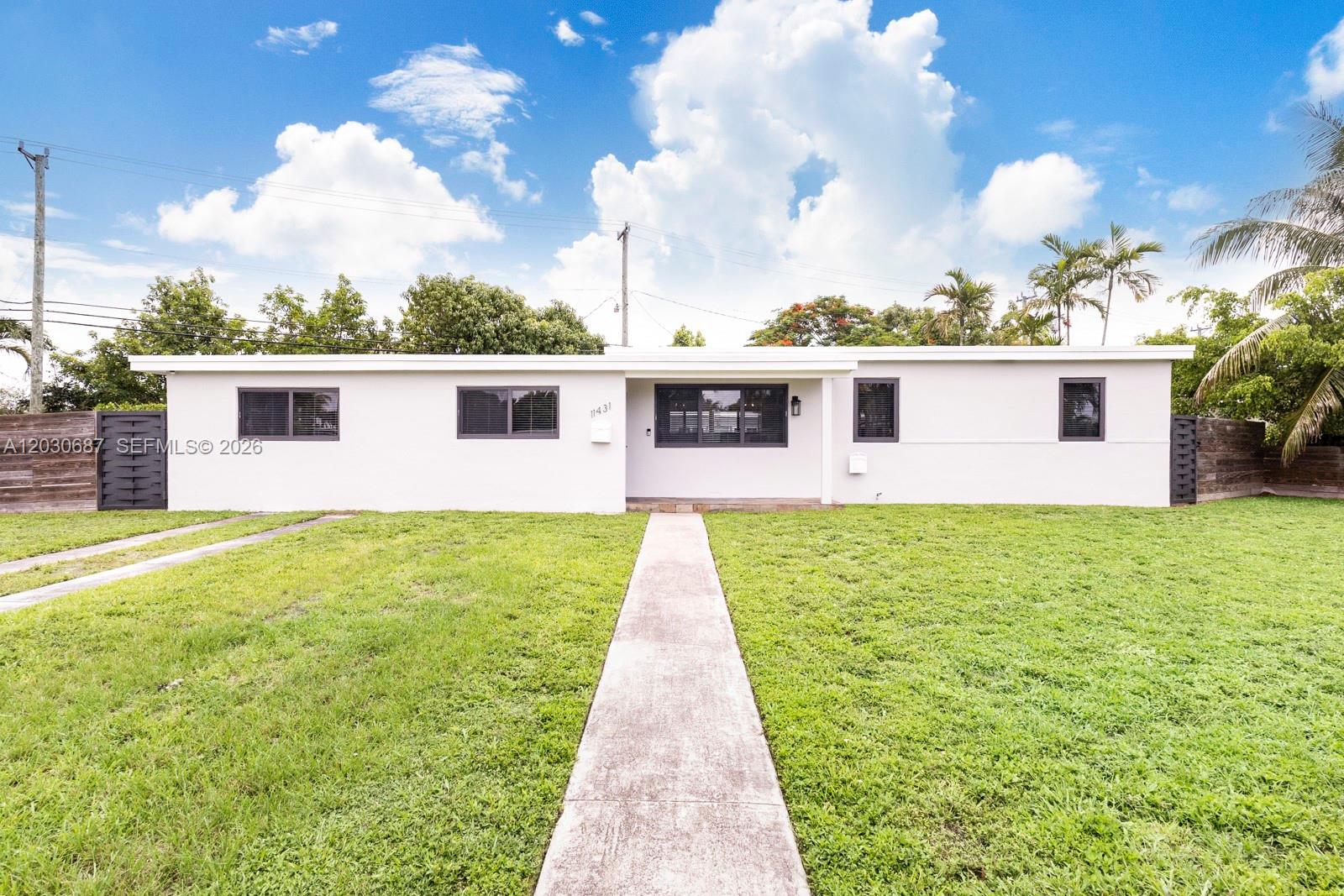 11431 SW 40th Ter, Miami FL 33165