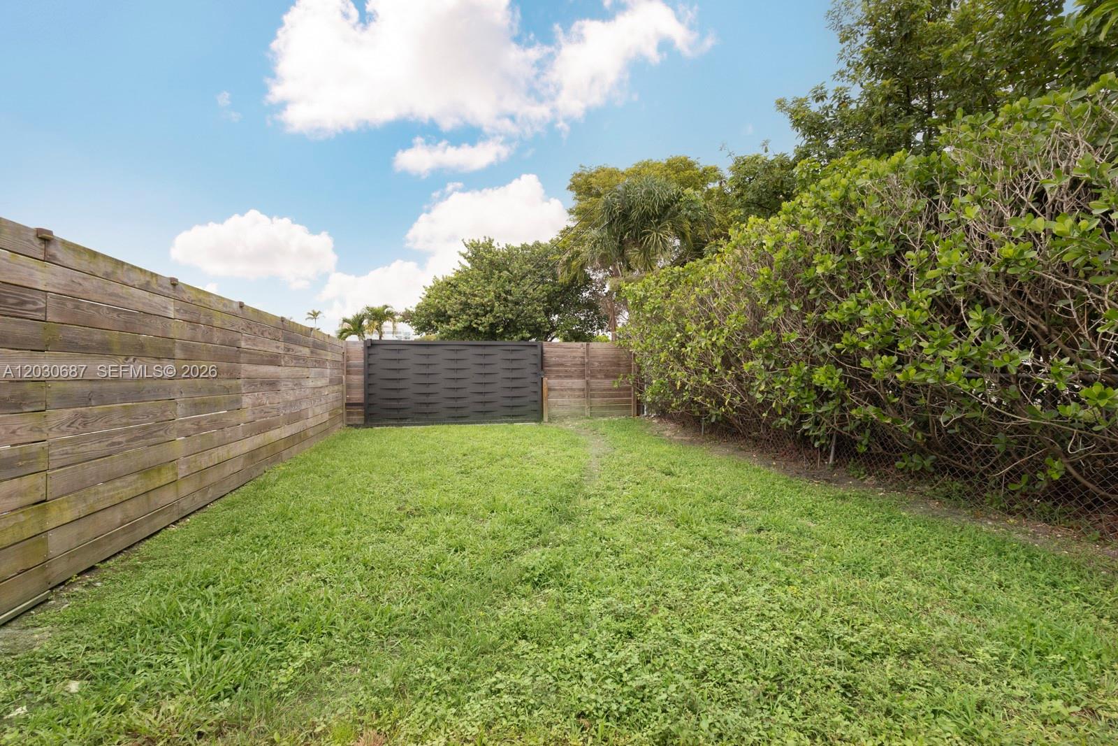 11431 SW 40th Ter, Miami FL 33165