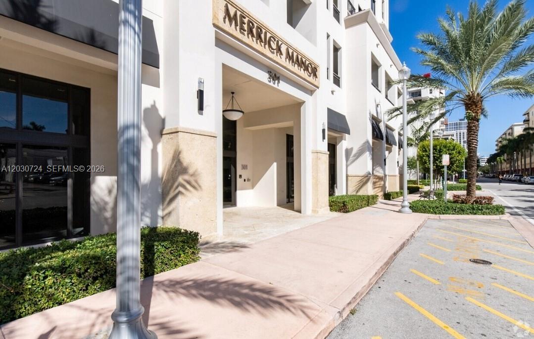 301 Altara Ave #LPH902, Coral Gables FL 33146