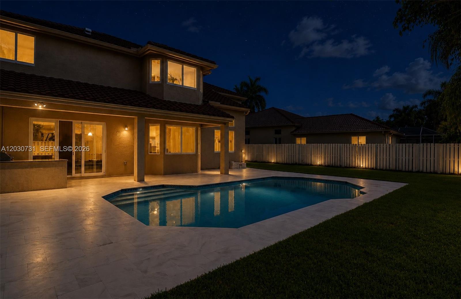 852 Heritage Dr, Weston FL 33326