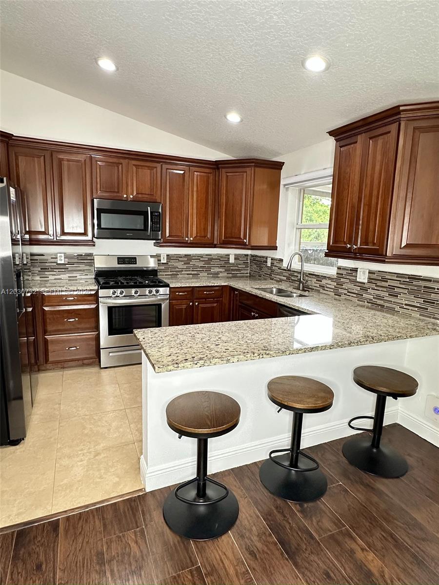 1010 Salmon Isle, Green Acres FL 33413