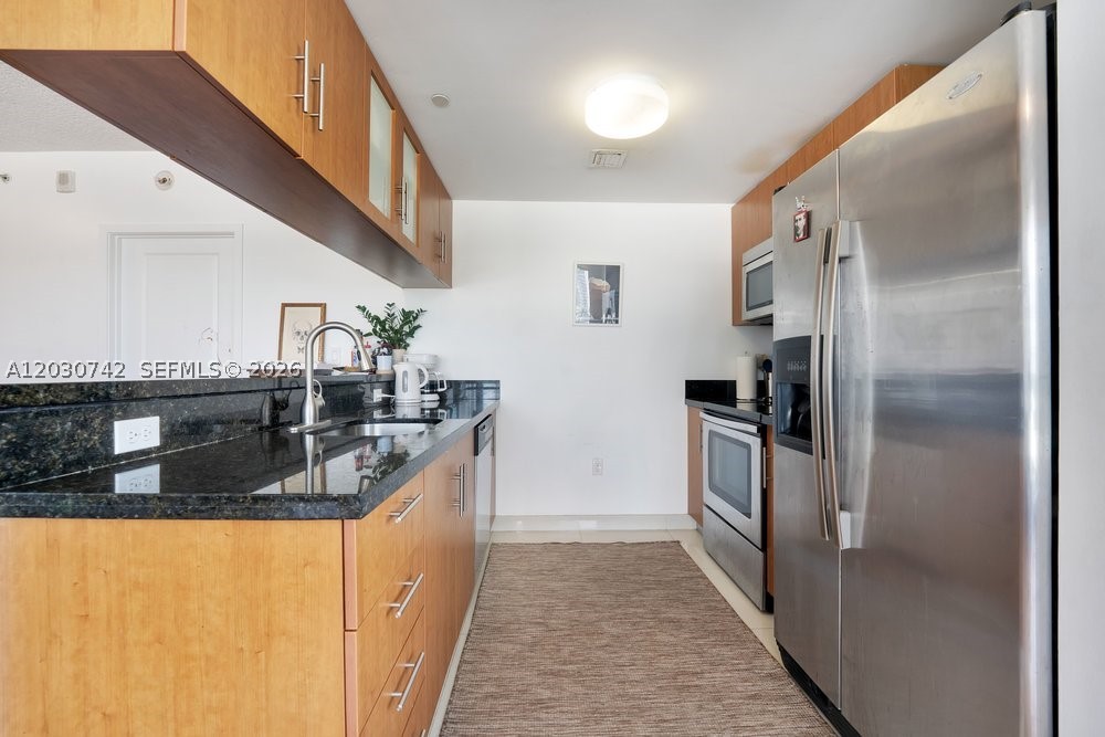 601 NE 23rd St #1406, Miami FL 33137