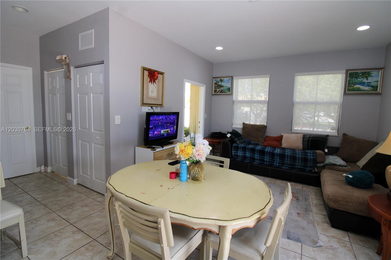 3698 SE 2nd Dr, Homestead FL 33033