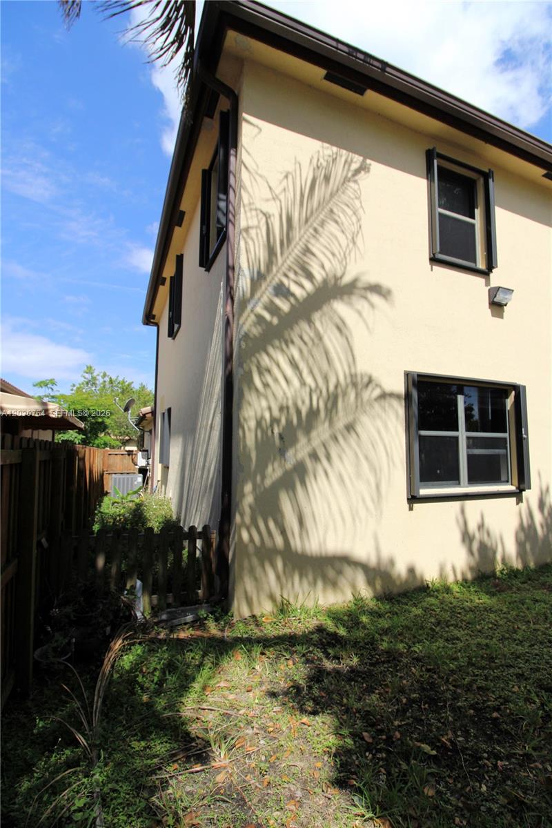 3698 SE 2nd Dr, Homestead FL 33033