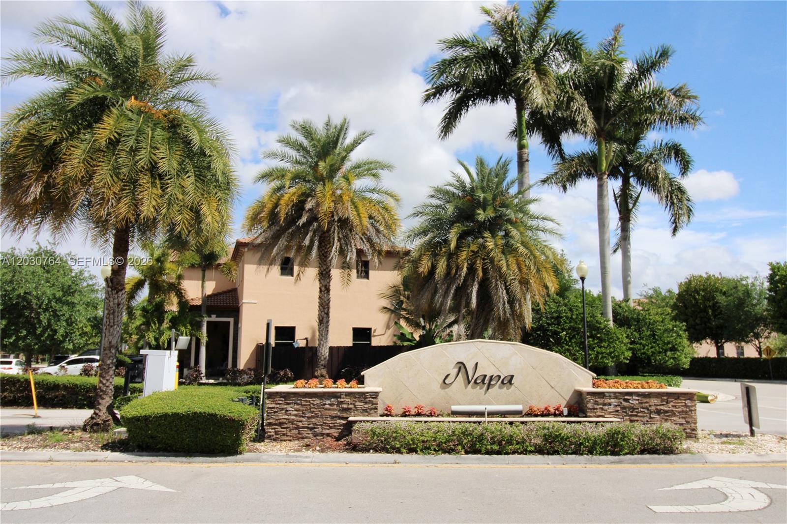 3698 SE 2nd Dr, Homestead FL 33033