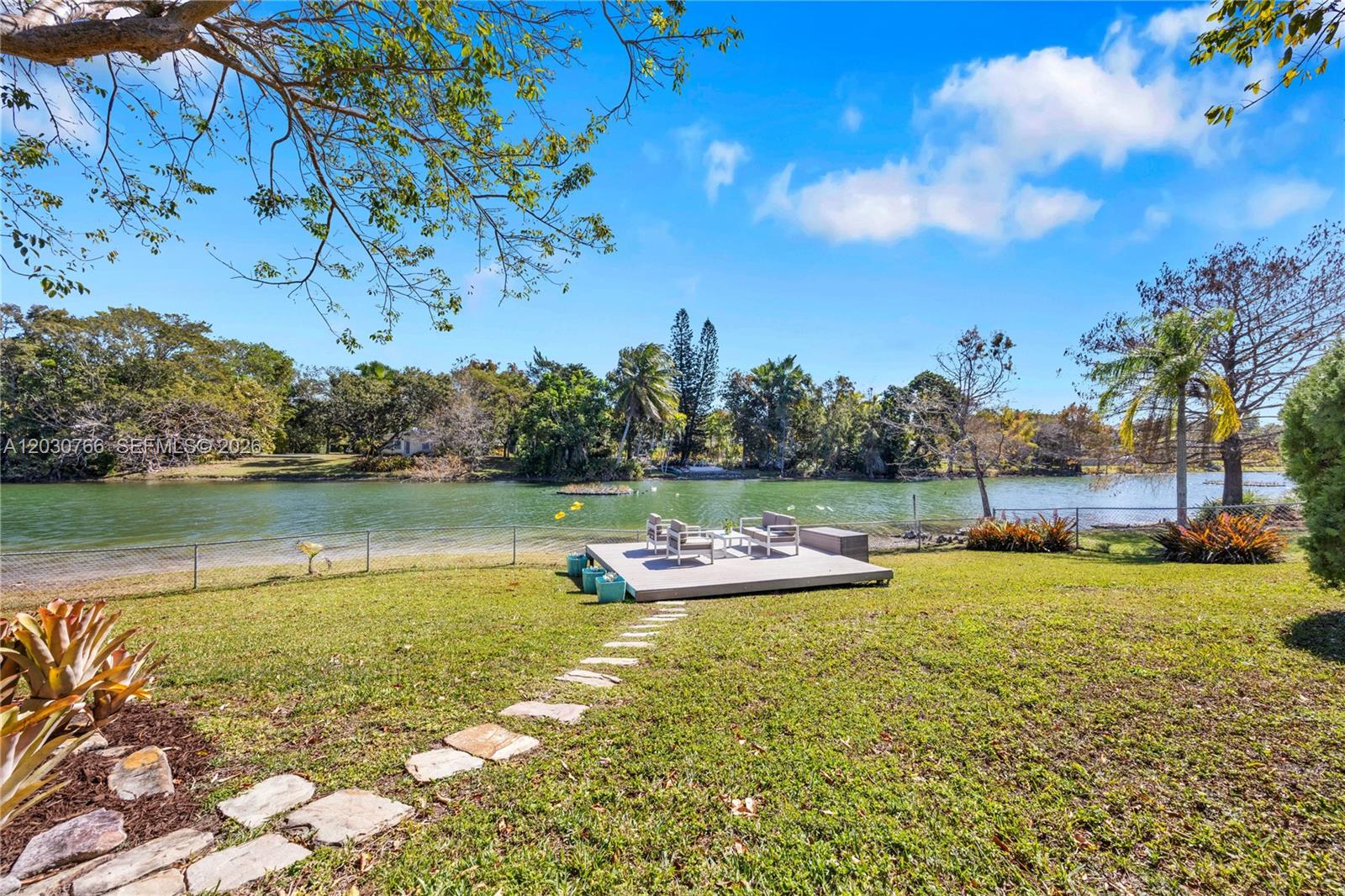 11625 SW 70th Ave, Pinecrest FL 33156