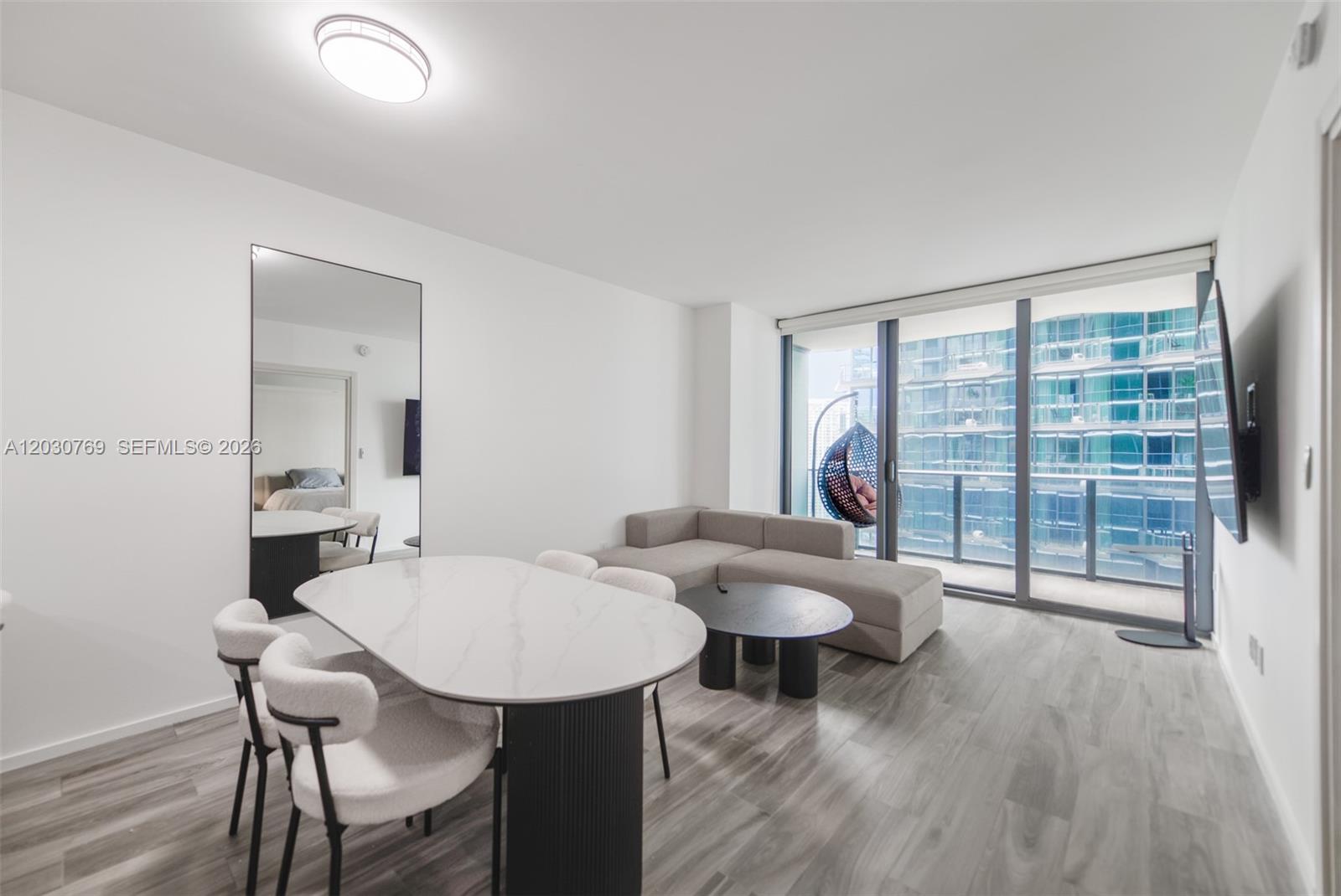 801 S Miami Ave #2907, Miami FL 33130