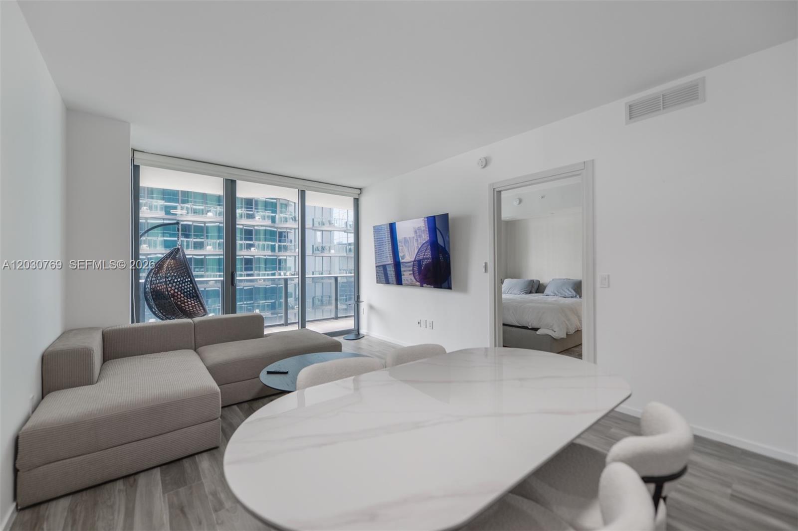801 S Miami Ave #2907, Miami FL 33130