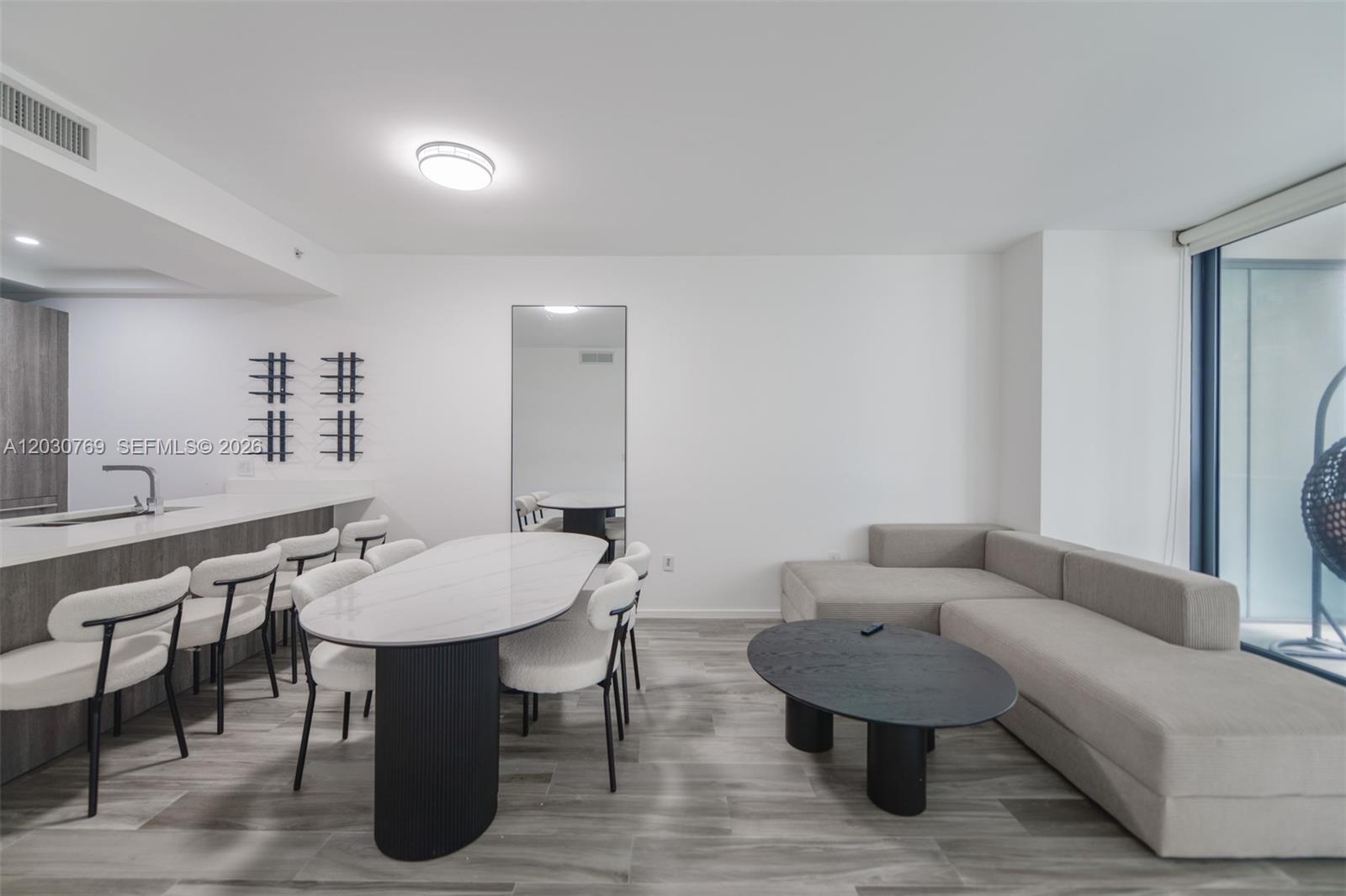 801 S Miami Ave #2907, Miami FL 33130