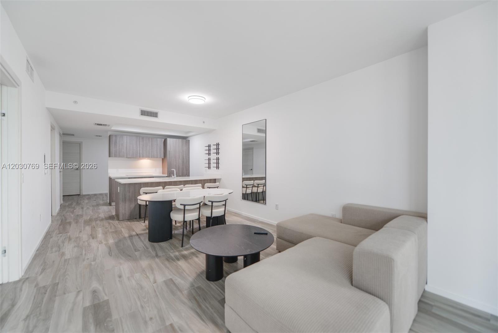 801 S Miami Ave #2907, Miami FL 33130