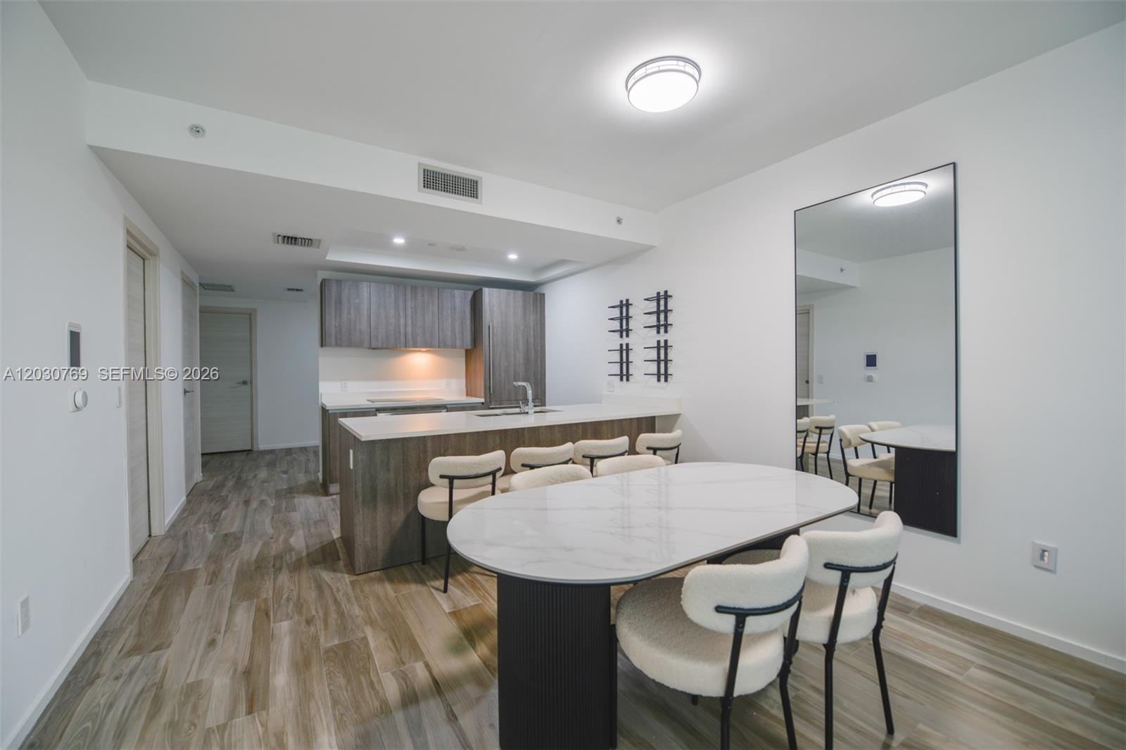 801 S Miami Ave #2907, Miami FL 33130