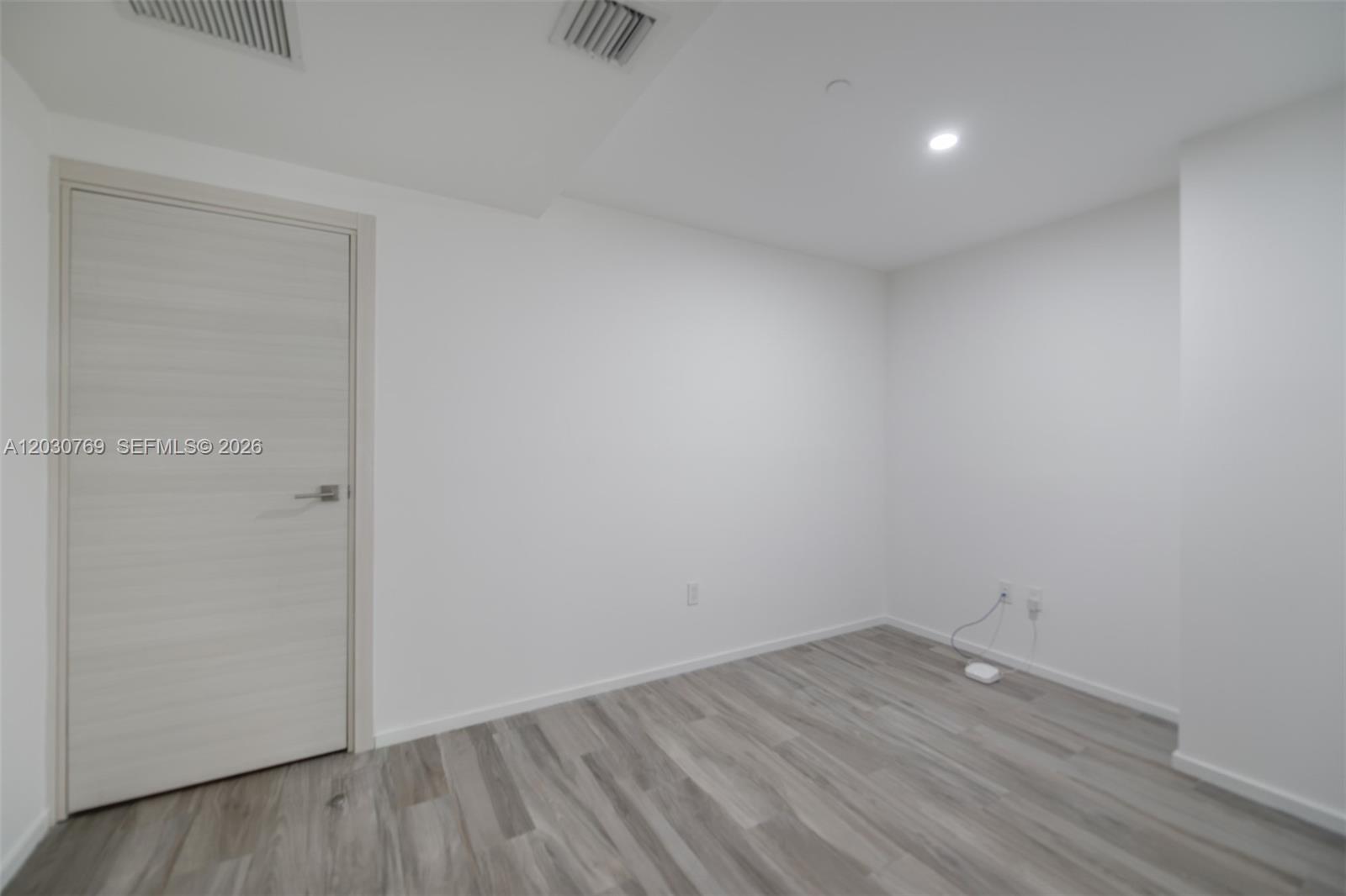 801 S Miami Ave #2907, Miami FL 33130