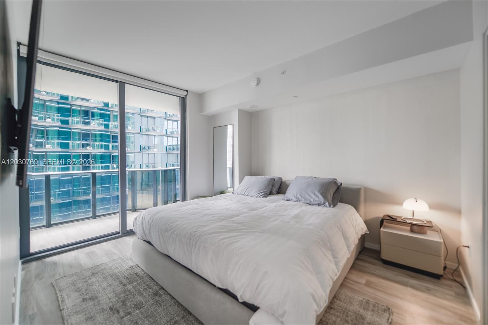 801 S Miami Ave #2907, Miami FL 33130
