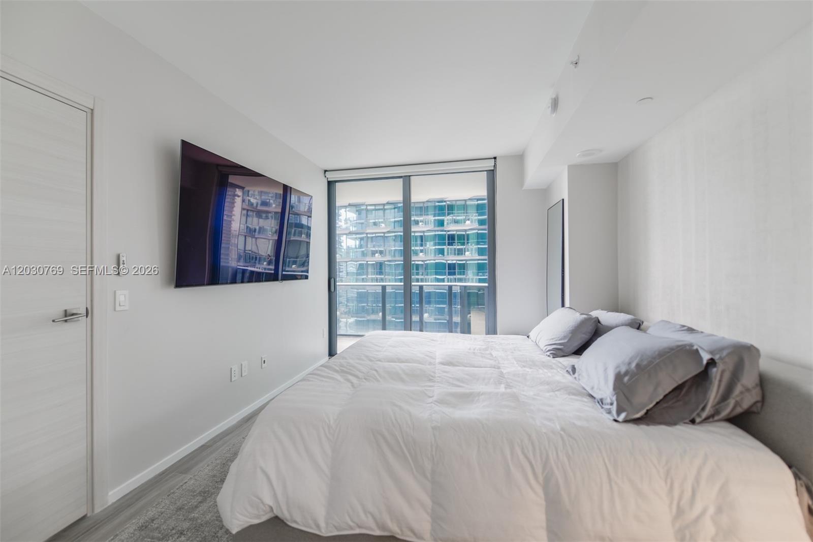 801 S Miami Ave #2907, Miami FL 33130