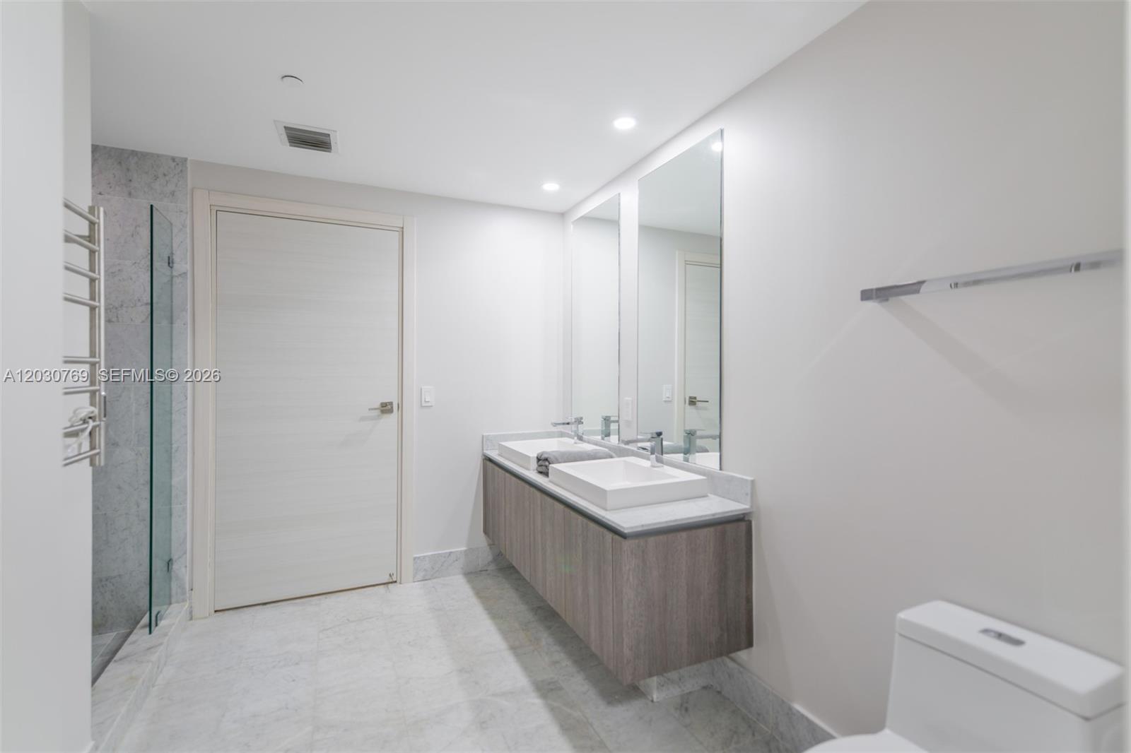 801 S Miami Ave #2907, Miami FL 33130