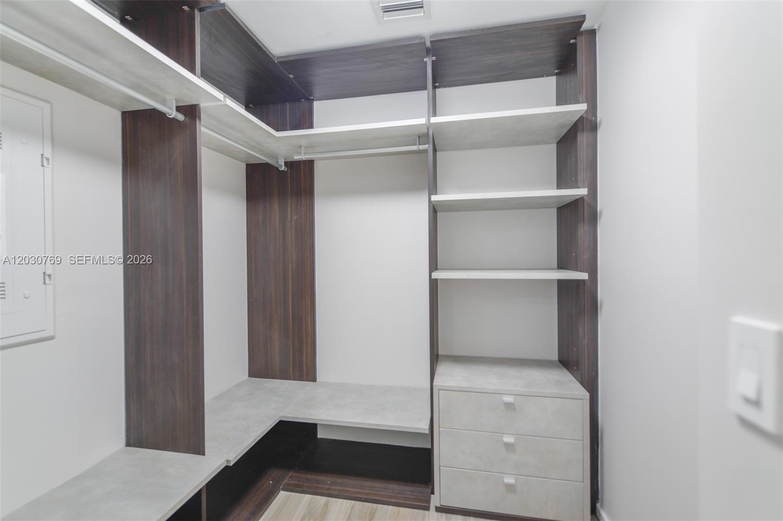 801 S Miami Ave #2907, Miami FL 33130
