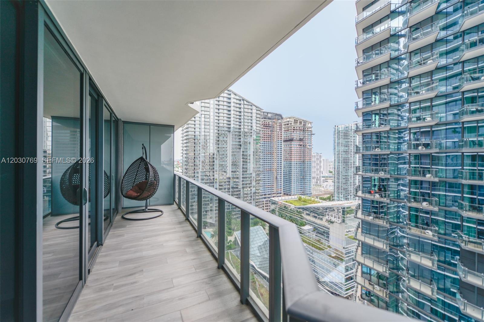801 S Miami Ave #2907, Miami FL 33130