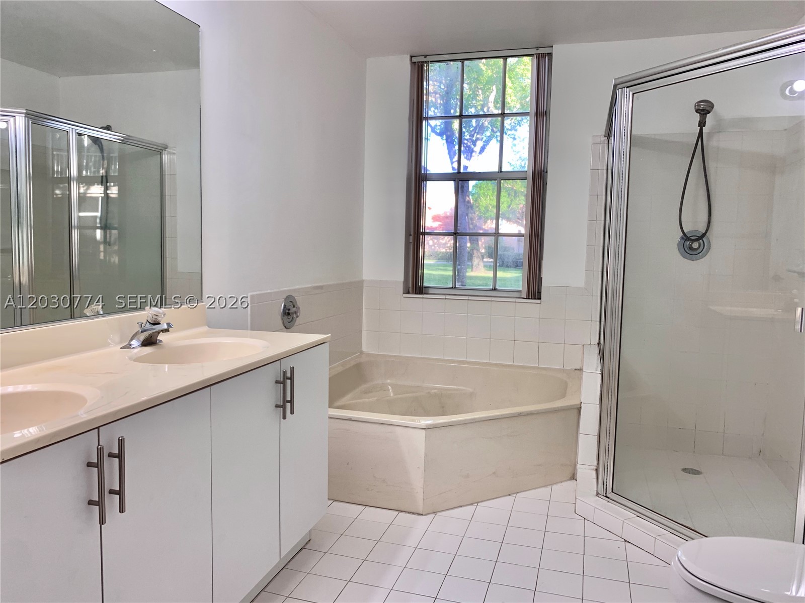 14807 Balgowan Rd #101-12, Miami Lakes FL 33016