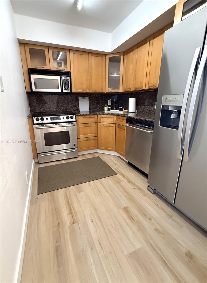 200 SE 15th Rd #6A, Miami FL 33129