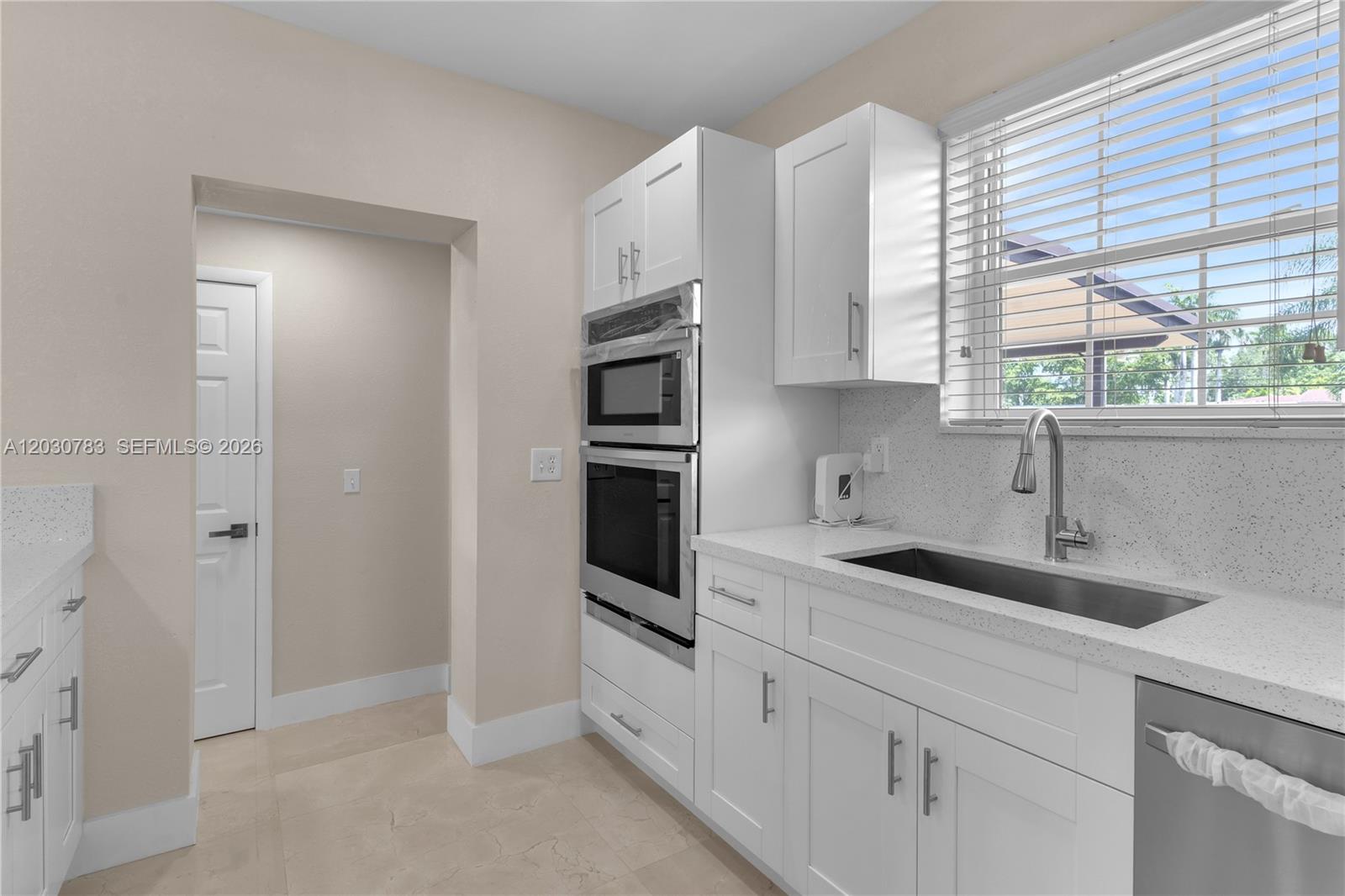 378 SW 6th St, Florida City FL 33034