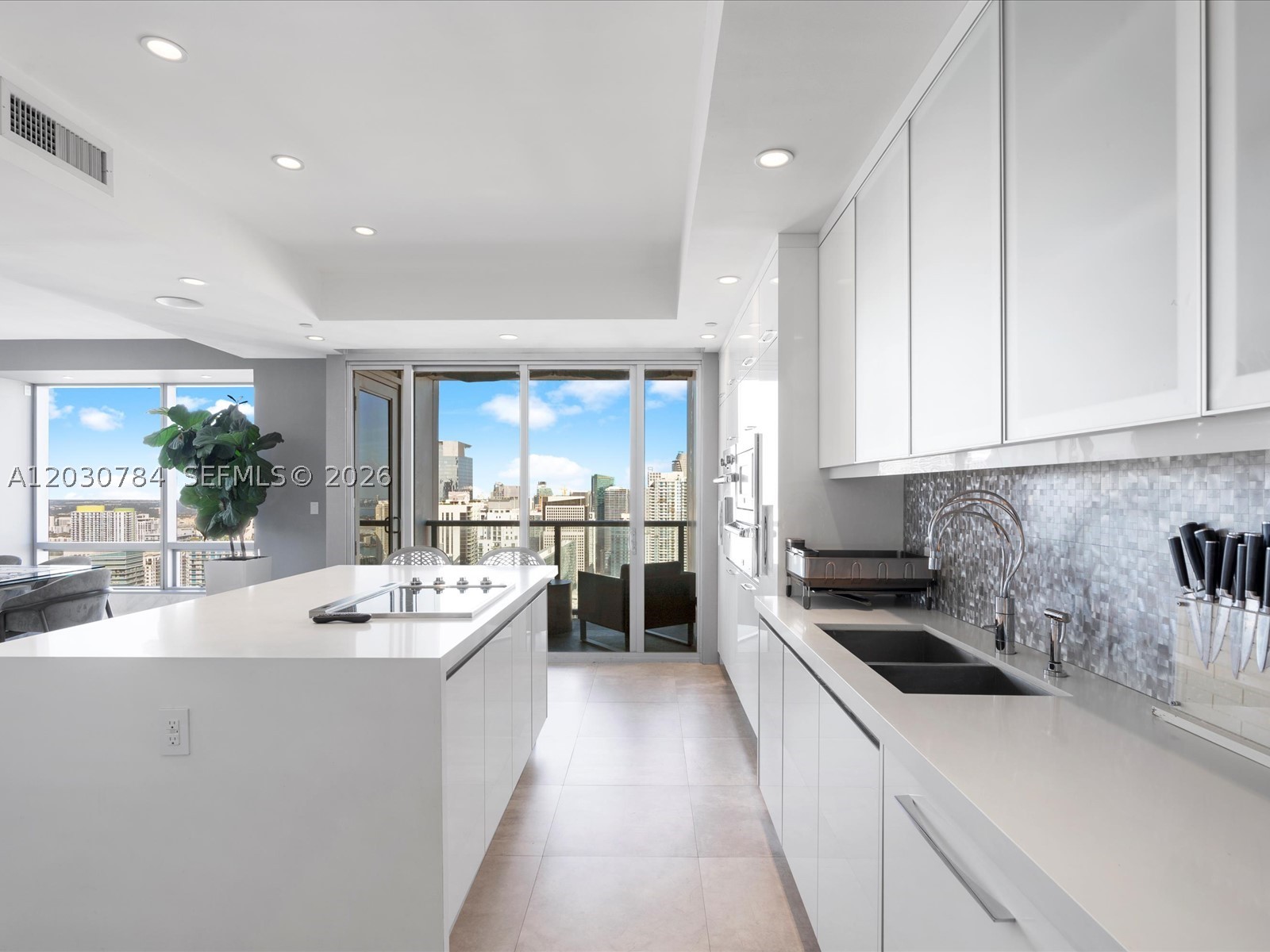 1425 Brickell Ave #52BC, Miami FL 33131