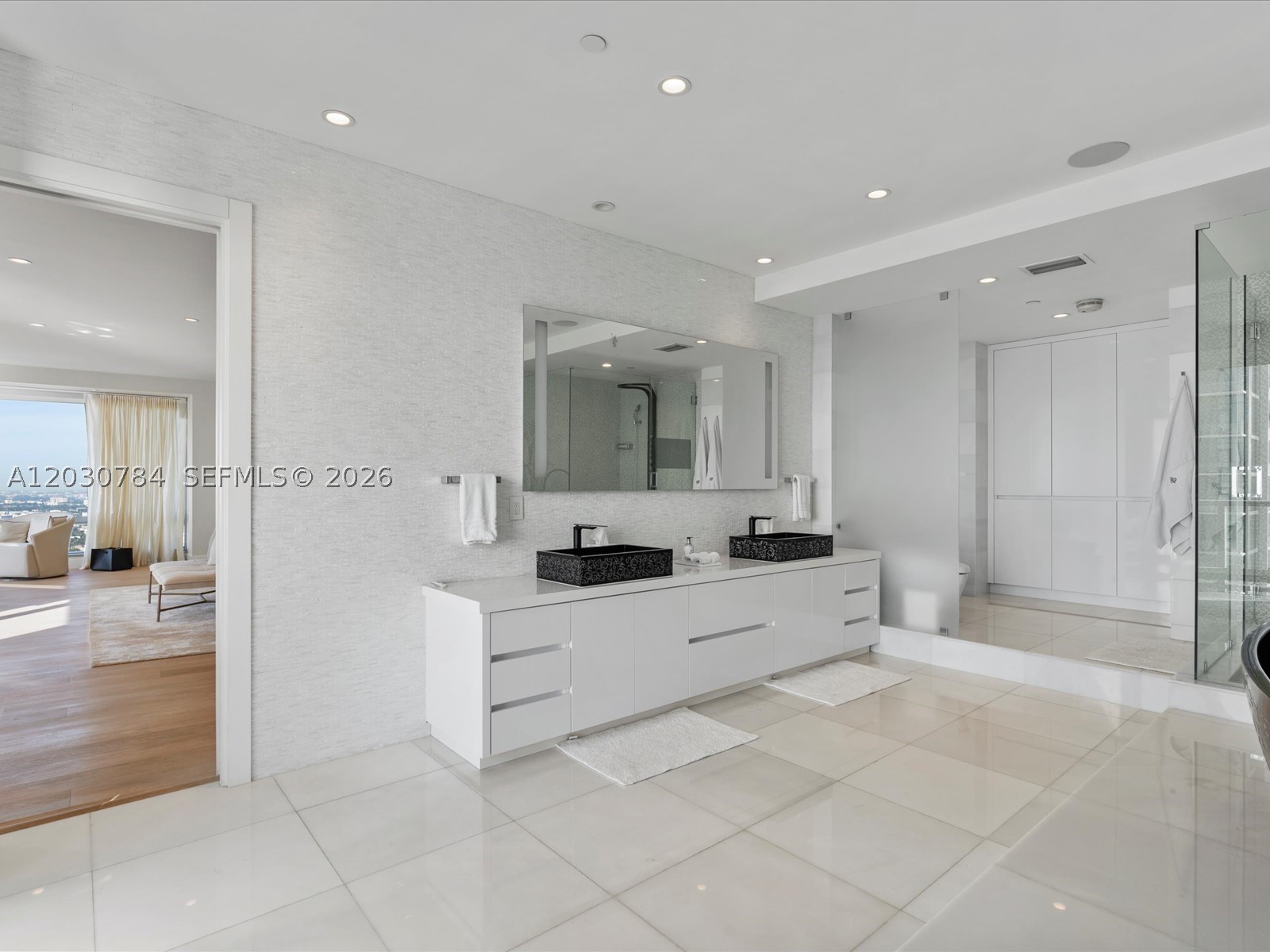 1425 Brickell Ave #52BC, Miami FL 33131