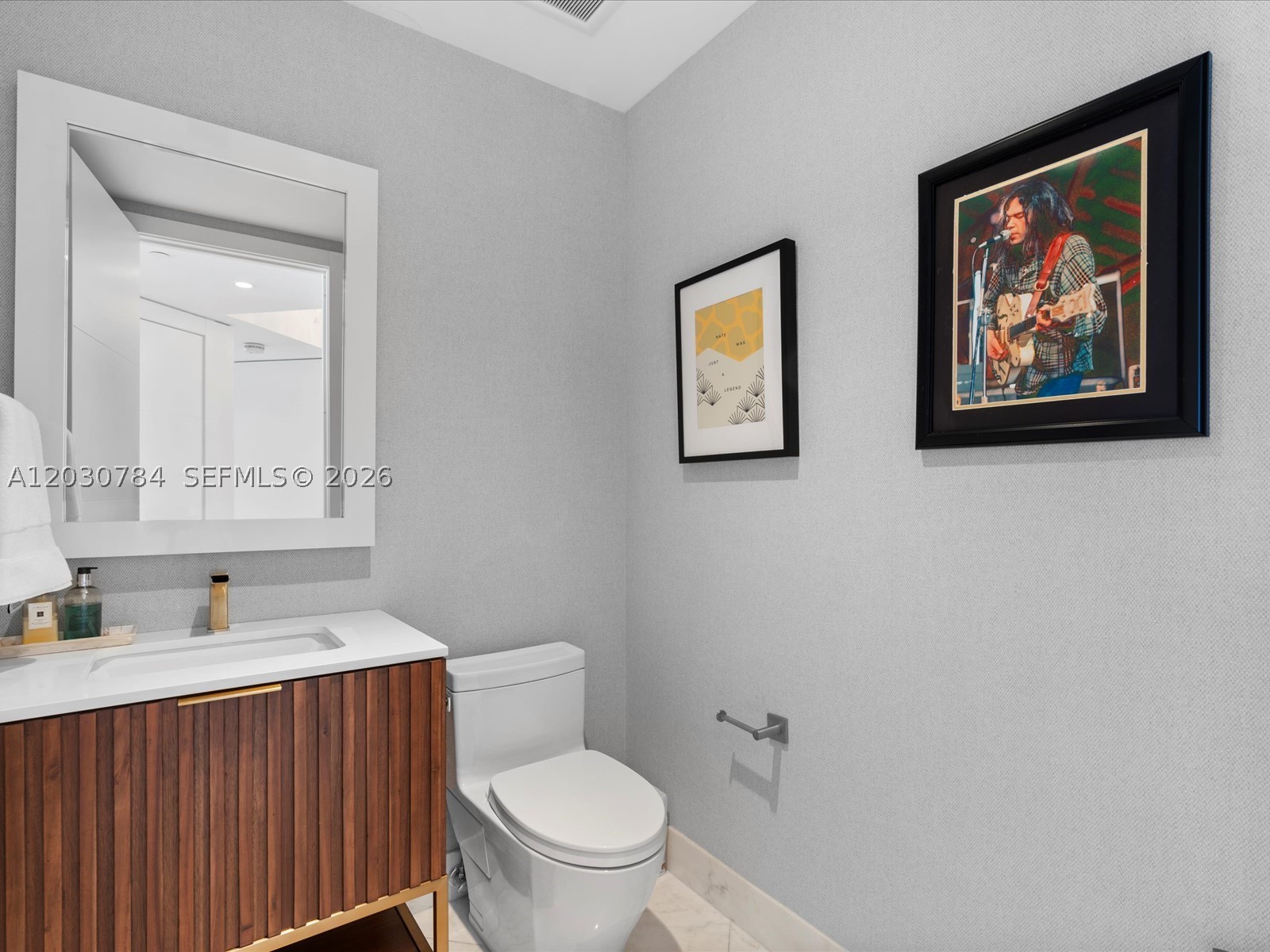 1425 Brickell Ave #52BC, Miami FL 33131
