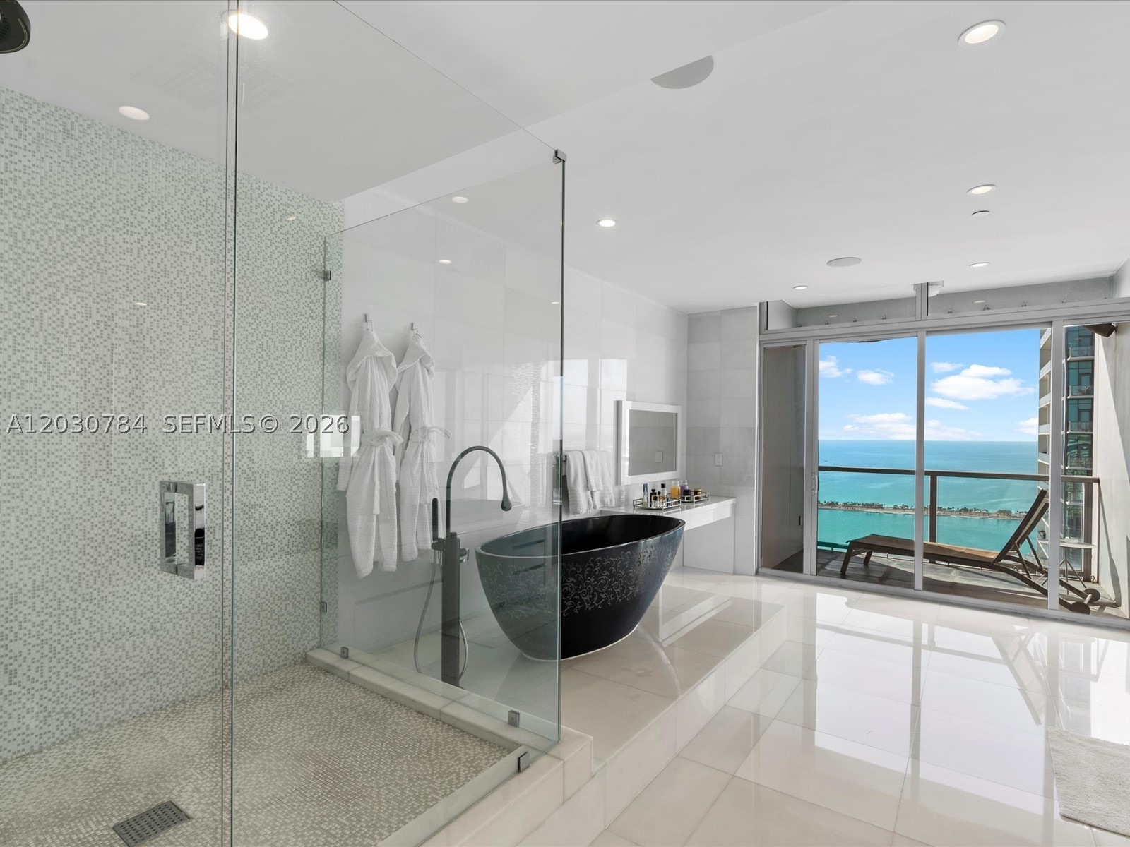 1425 Brickell Ave #52BC, Miami FL 33131