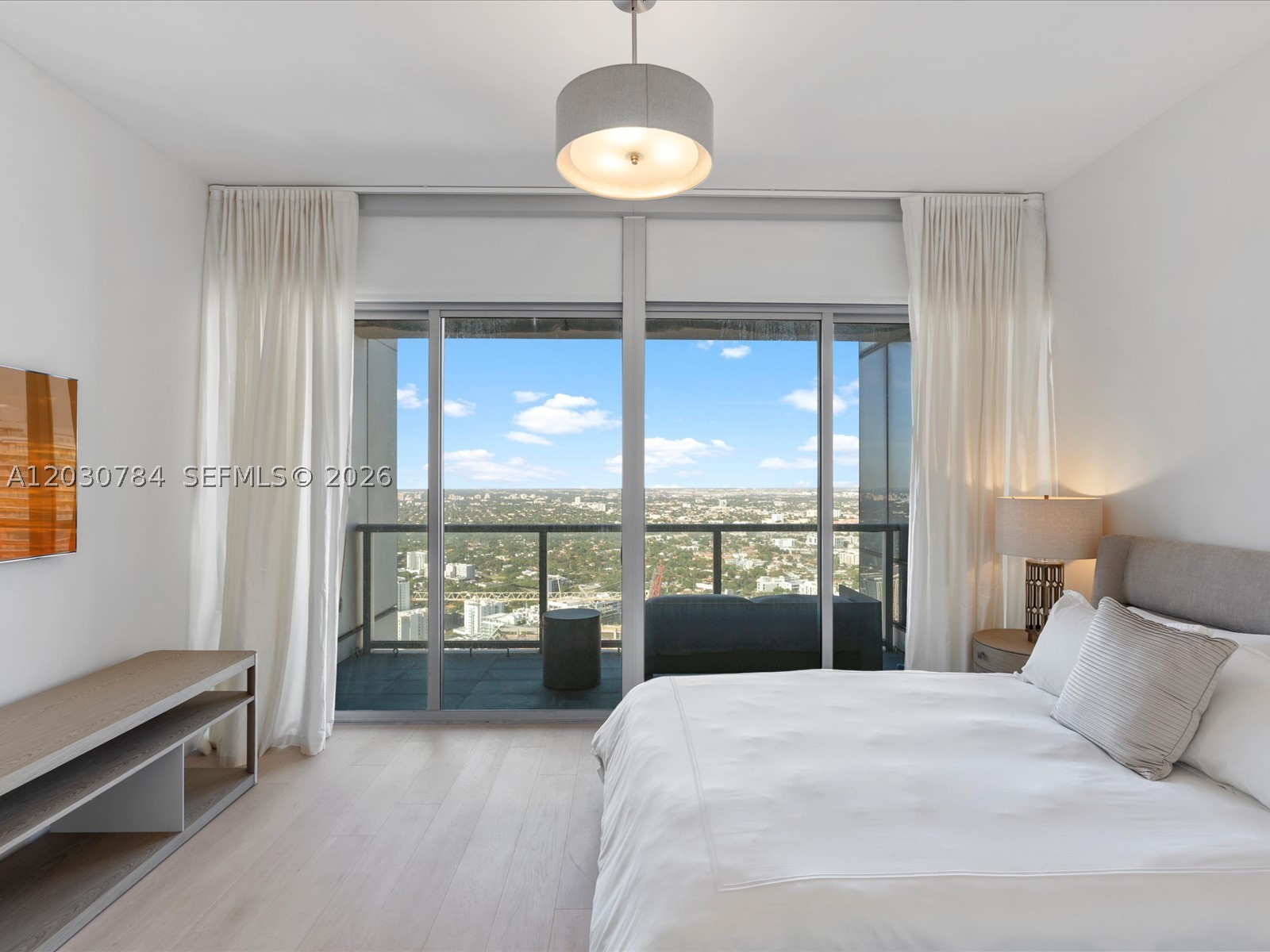 1425 Brickell Ave #52BC, Miami FL 33131