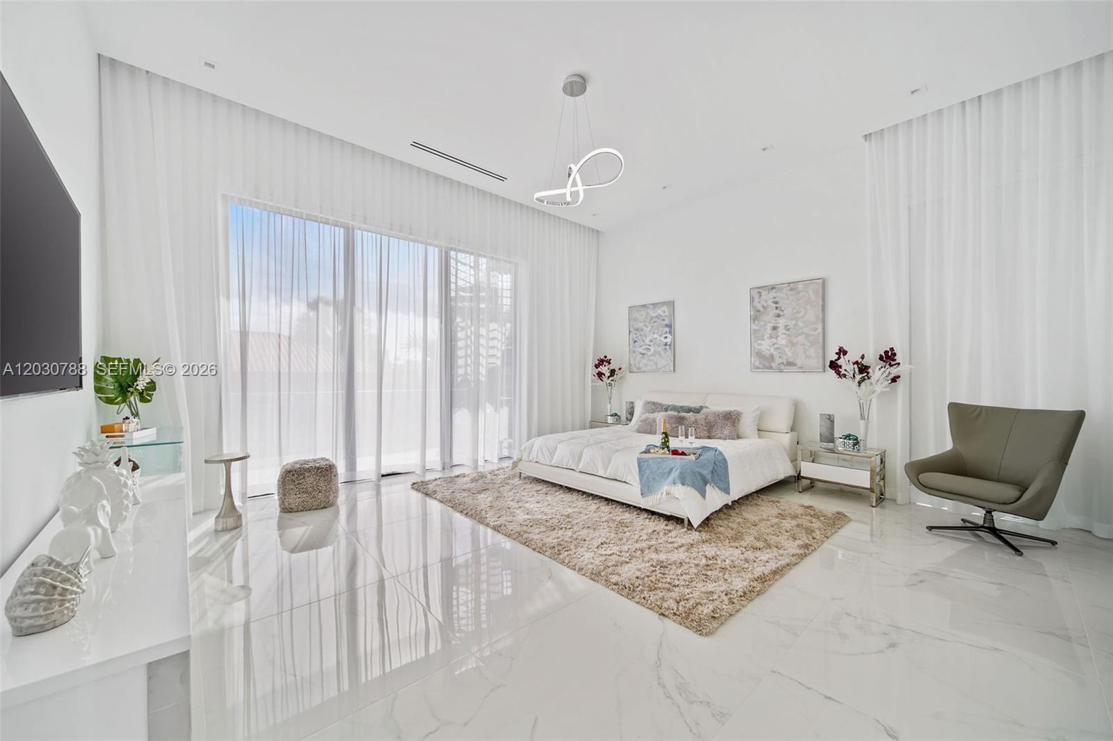 278 190th St, Sunny Isles Beach FL 33160