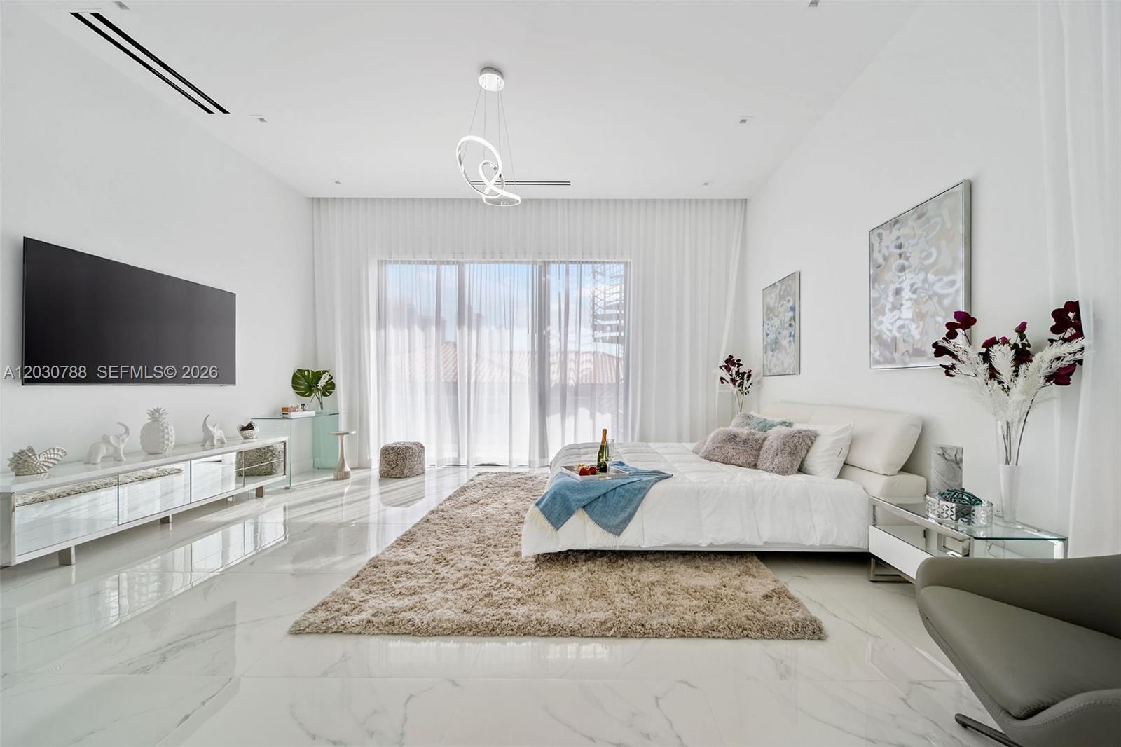 278 190th St, Sunny Isles Beach FL 33160