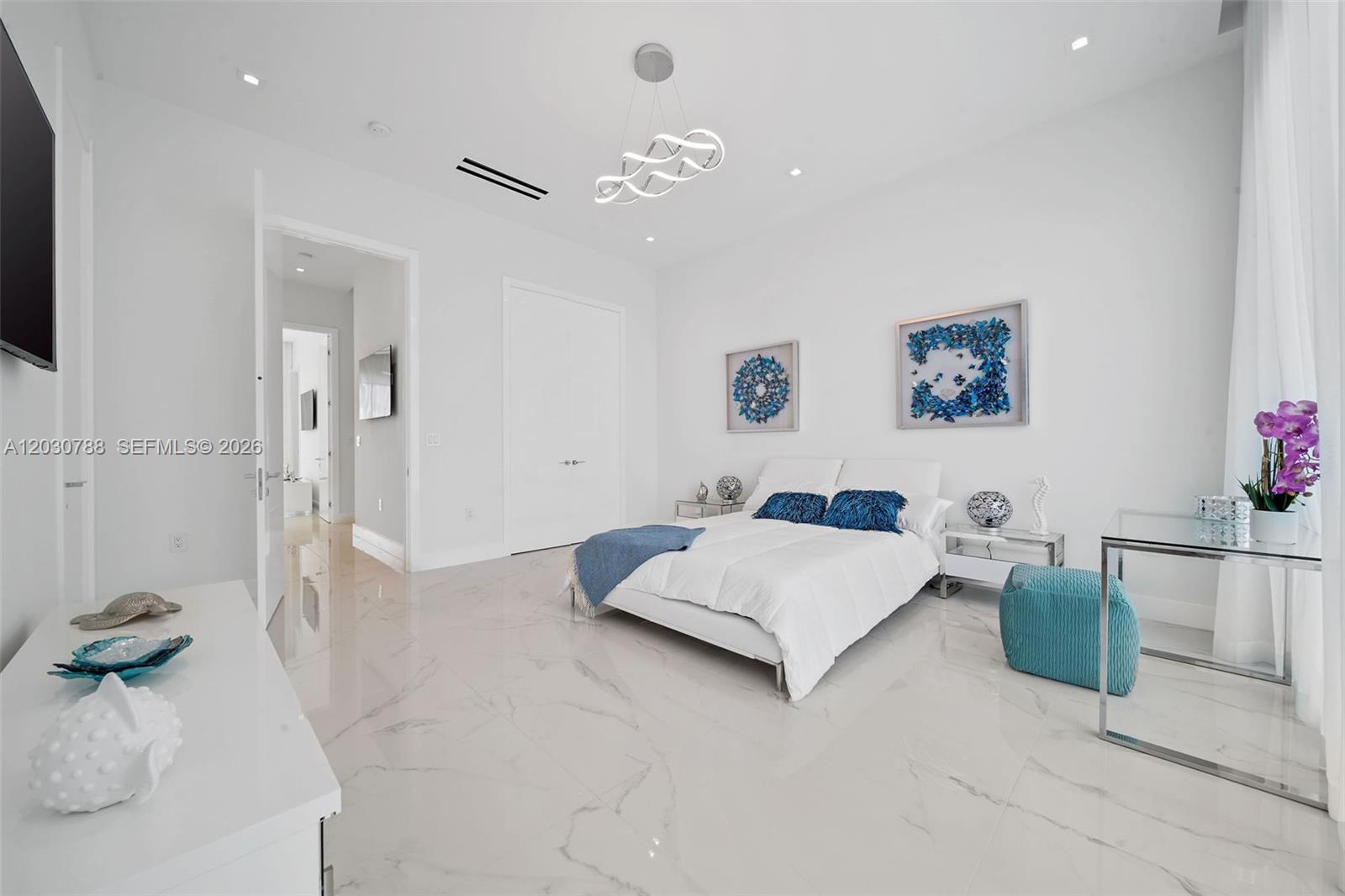 278 190th St, Sunny Isles Beach FL 33160