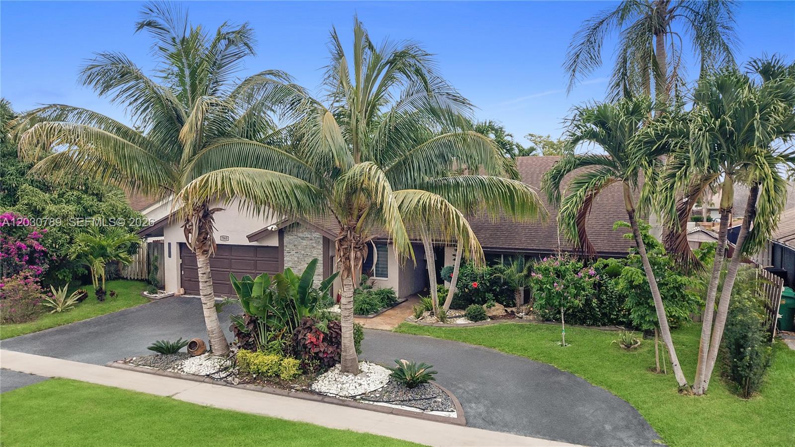7363 NW 49th St, Lauderhill FL 33319