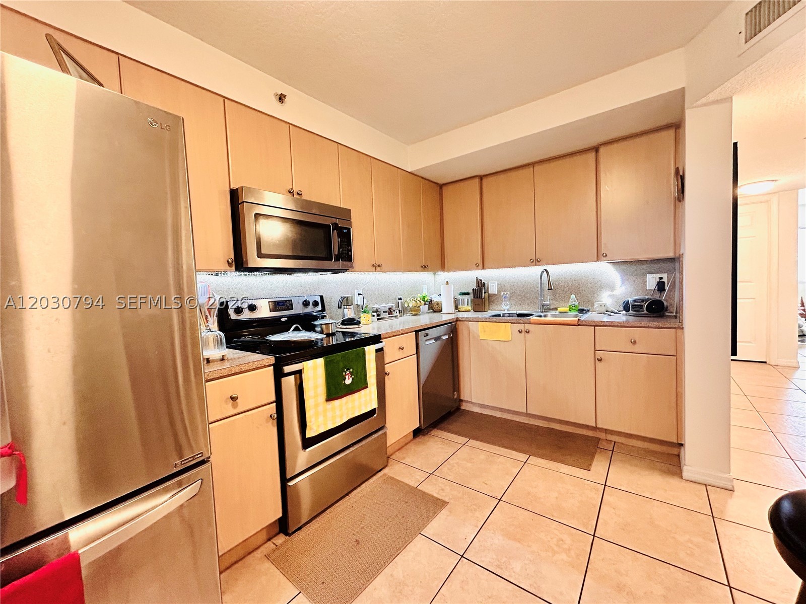 22801 SW 88th Pl #202, Cutler Bay FL 33190