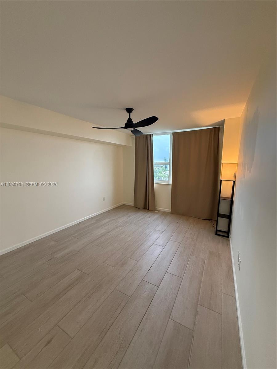 19501 W Country Club Dr #809, Aventura FL 33180