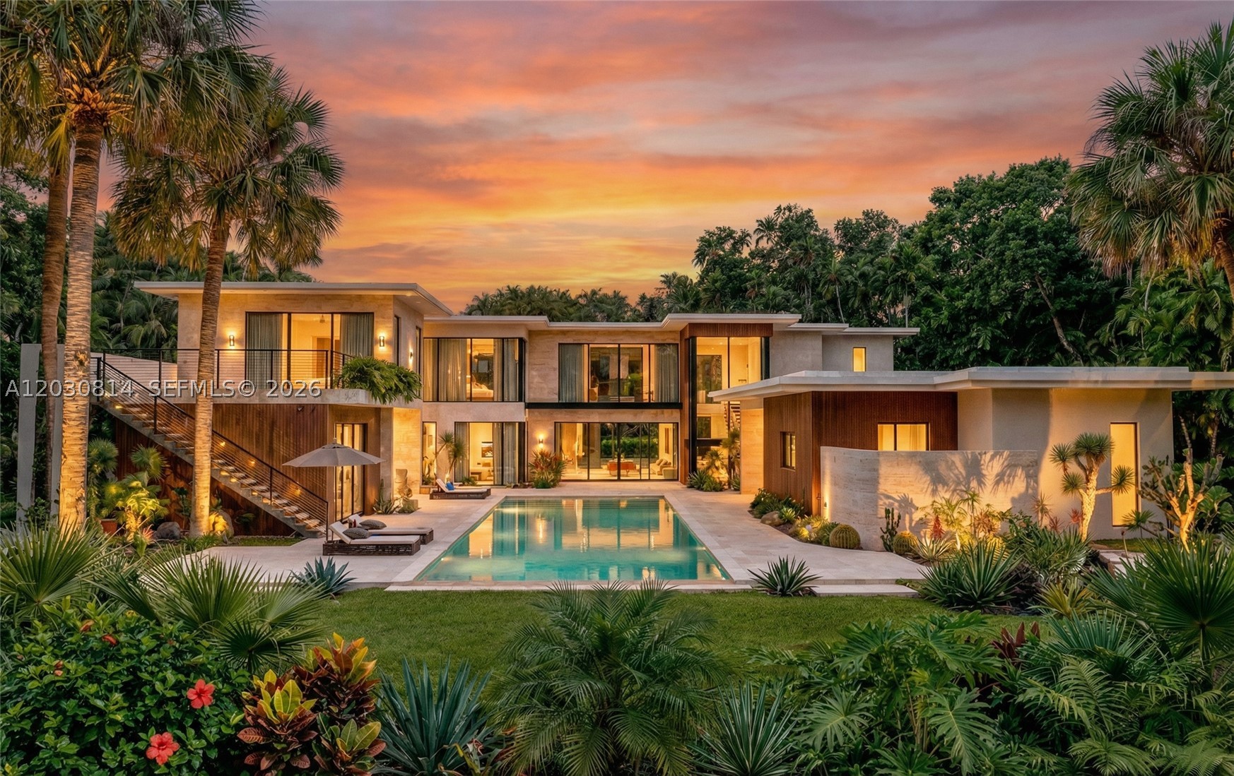 6100 W Suburban Dr, Pinecrest FL 33156