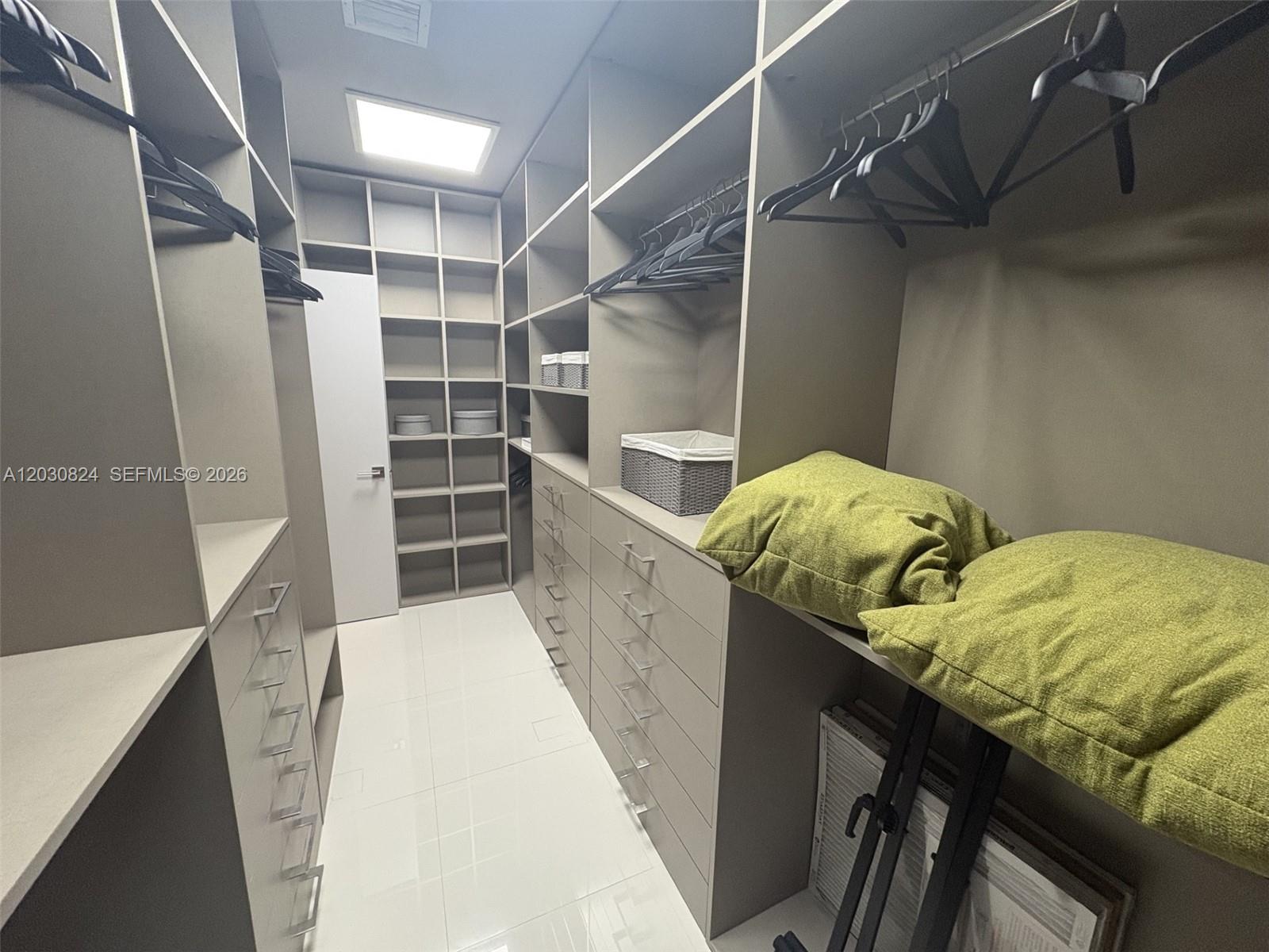 10275 Collins Ave #1522, Bal Harbour FL 33154