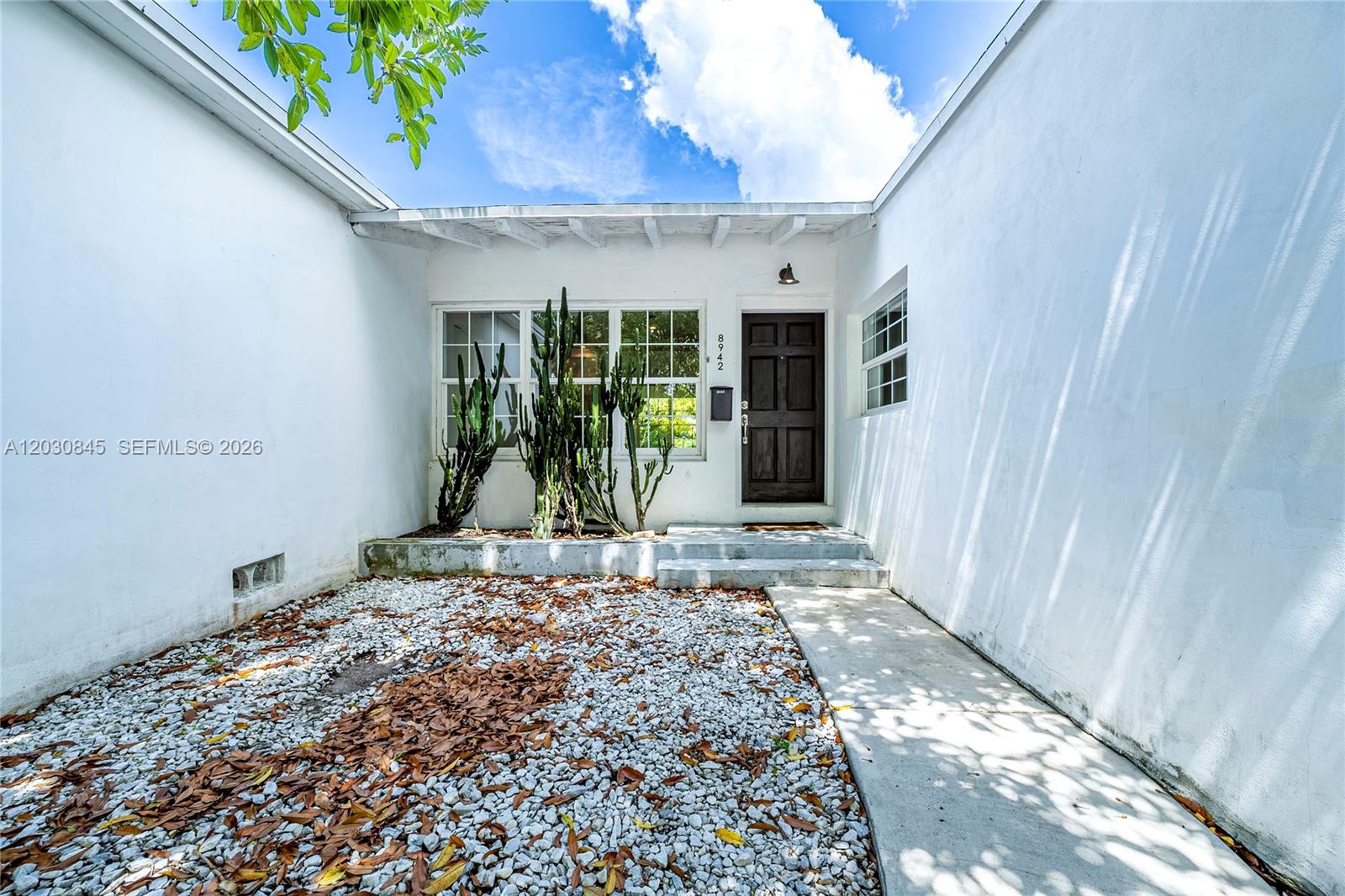 8942 Carlyle Ave, Surfside FL 33154