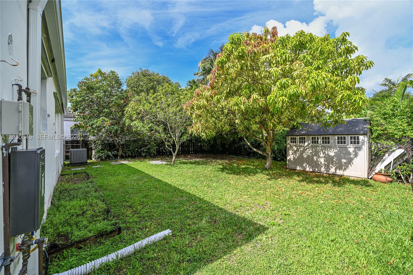 8942 Carlyle Ave, Surfside FL 33154