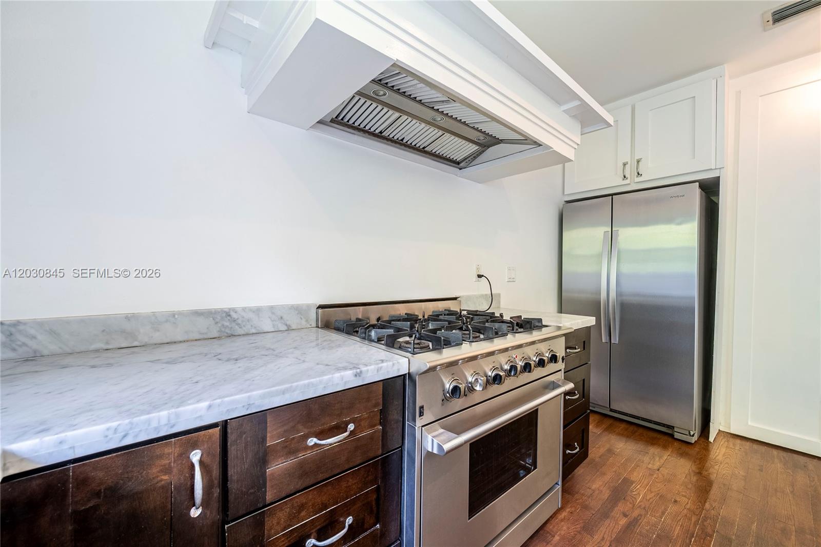 8942 Carlyle Ave, Surfside FL 33154