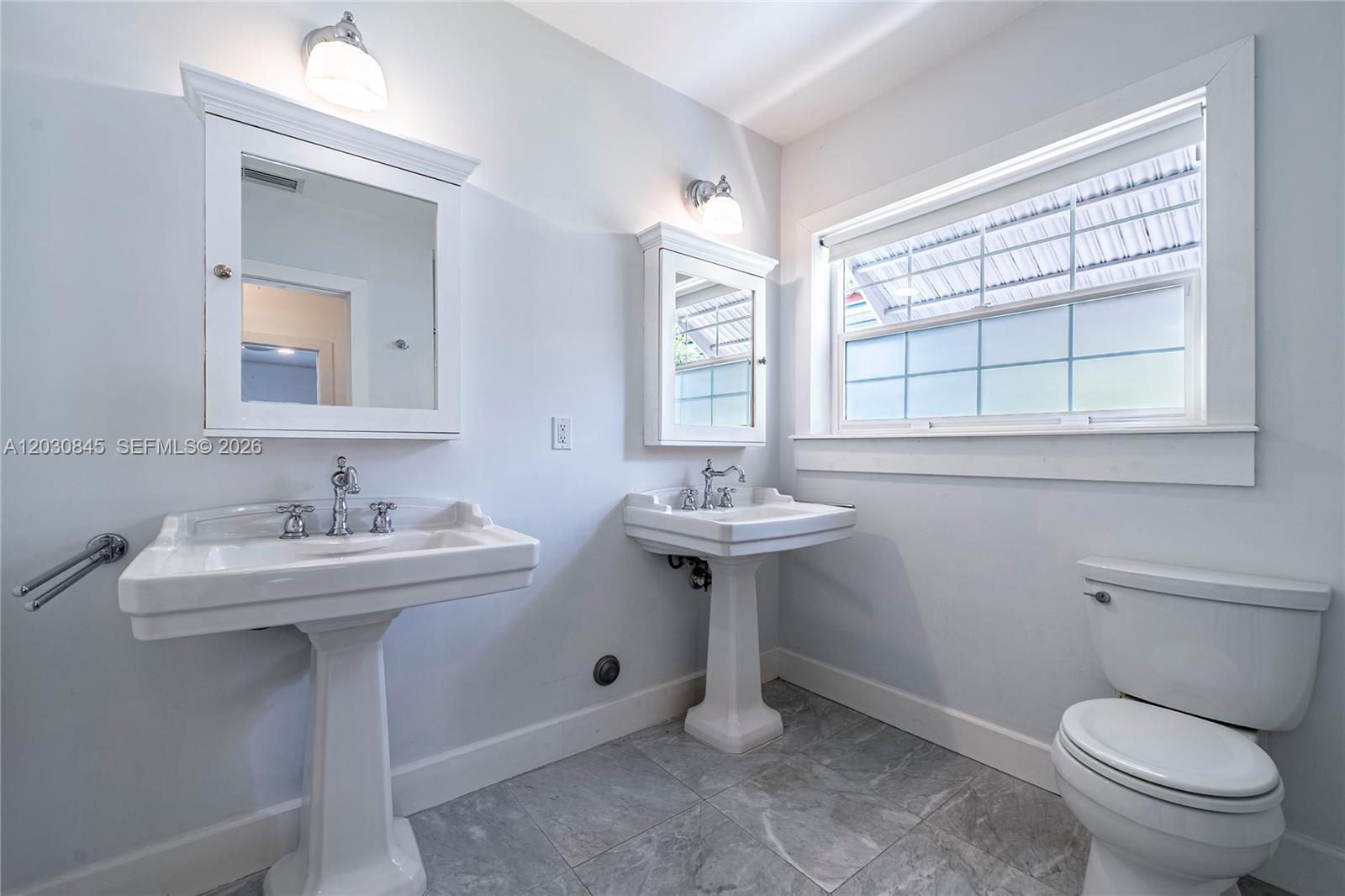 8942 Carlyle Ave, Surfside FL 33154