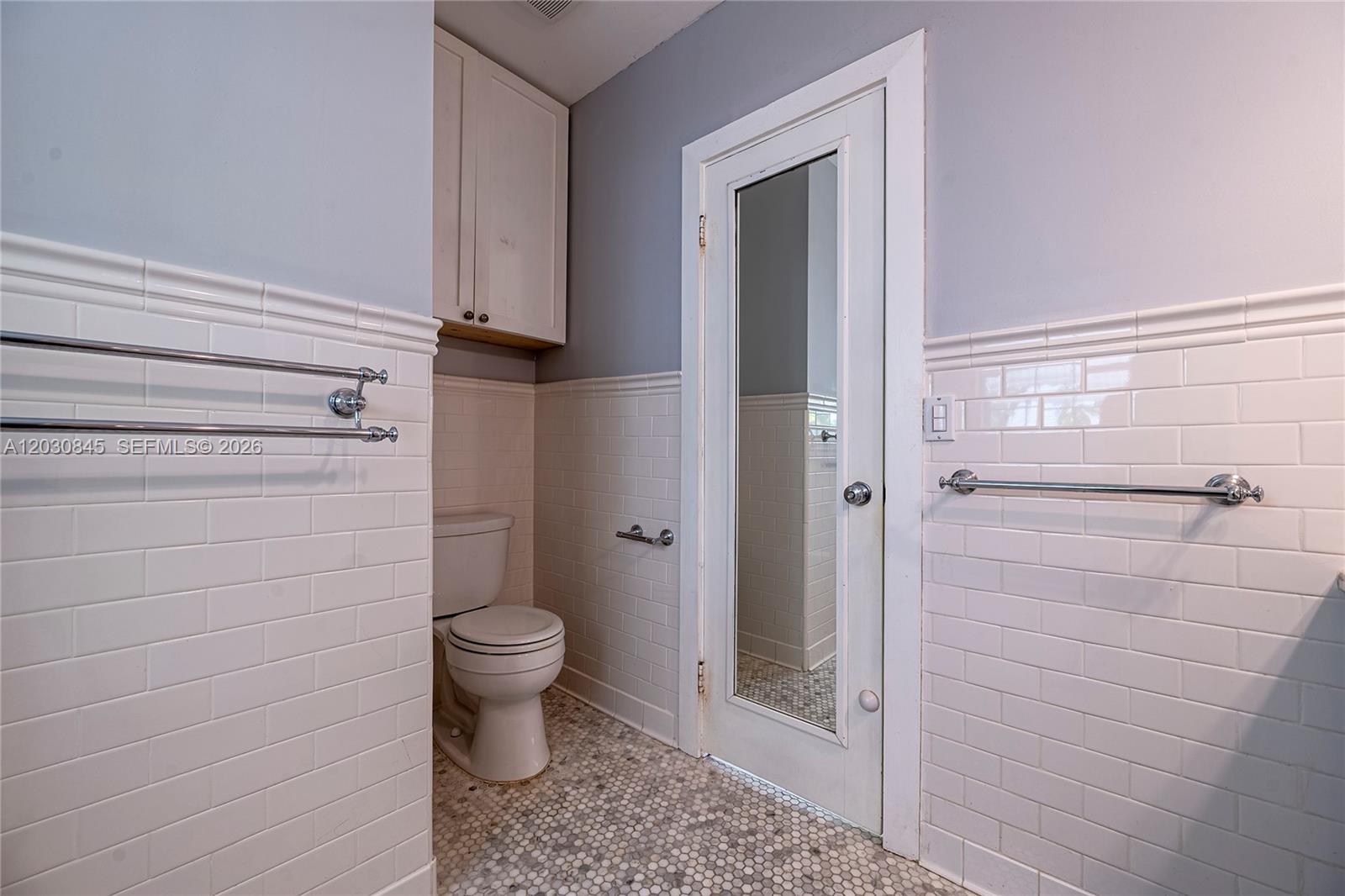 8942 Carlyle Ave, Surfside FL 33154