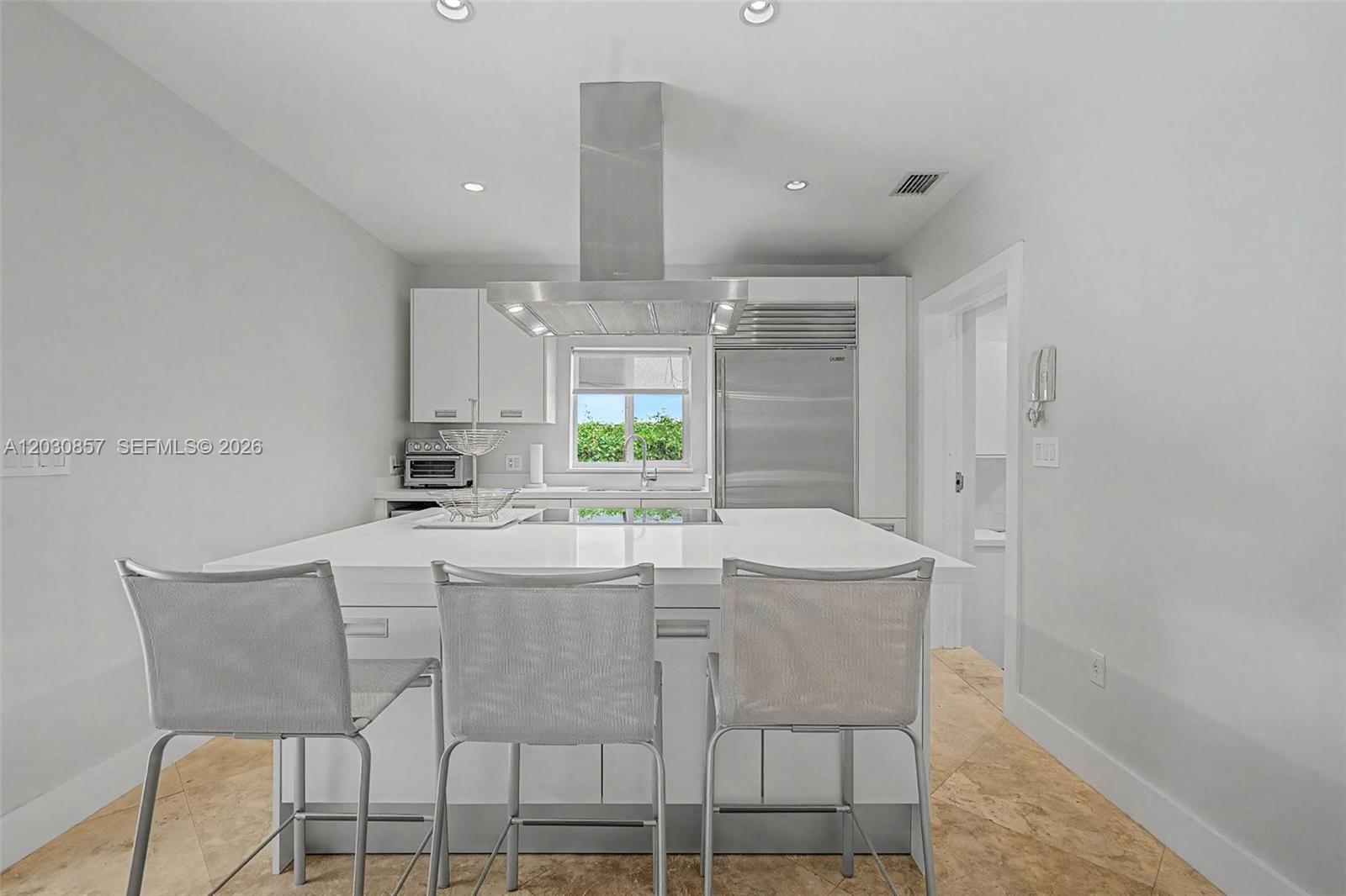 5510 Orduna Dr, Coral Gables FL 33146