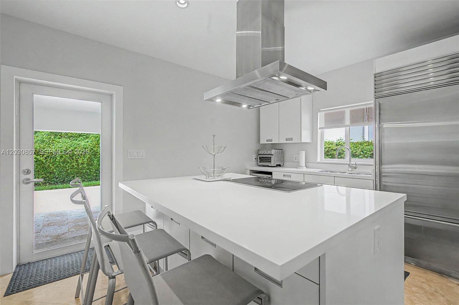 5510 Orduna Dr, Coral Gables FL 33146