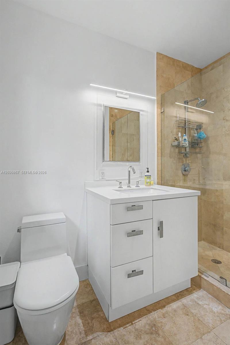 5510 Orduna Dr, Coral Gables FL 33146