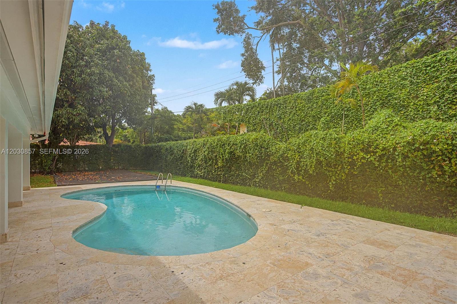 5510 Orduna Dr, Coral Gables FL 33146