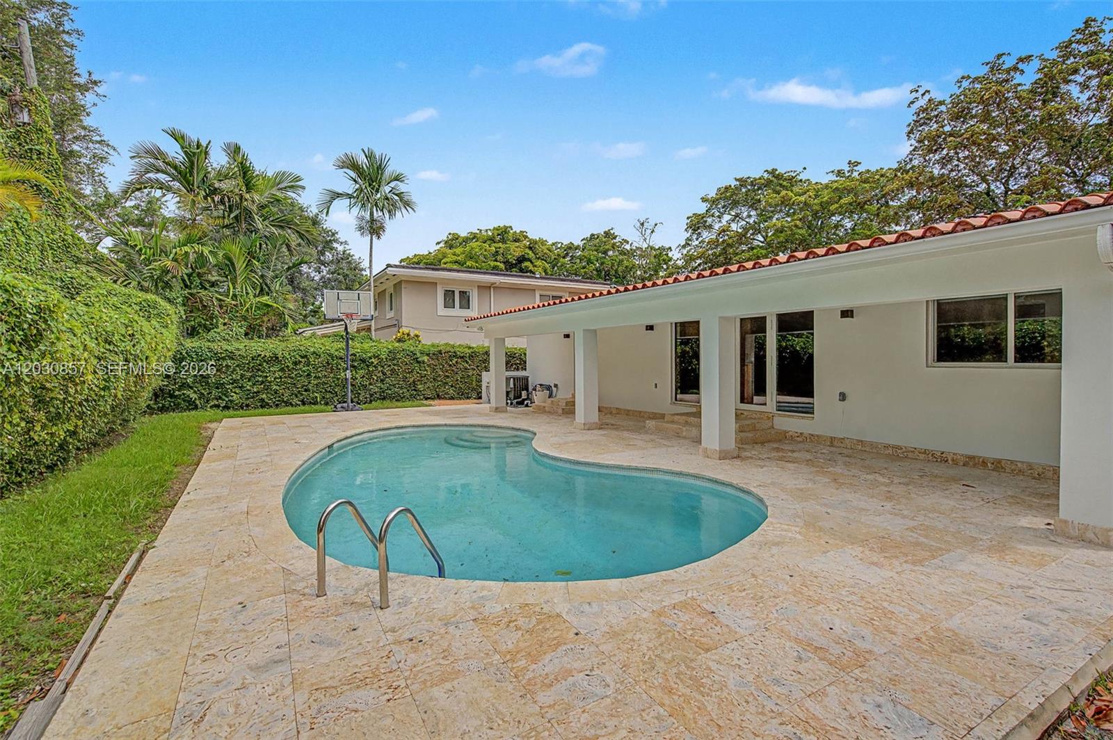 5510 Orduna Dr, Coral Gables FL 33146