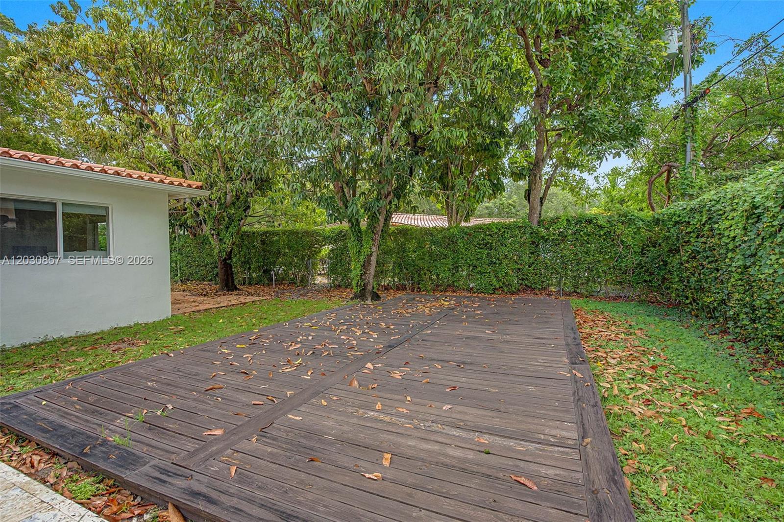 5510 Orduna Dr, Coral Gables FL 33146