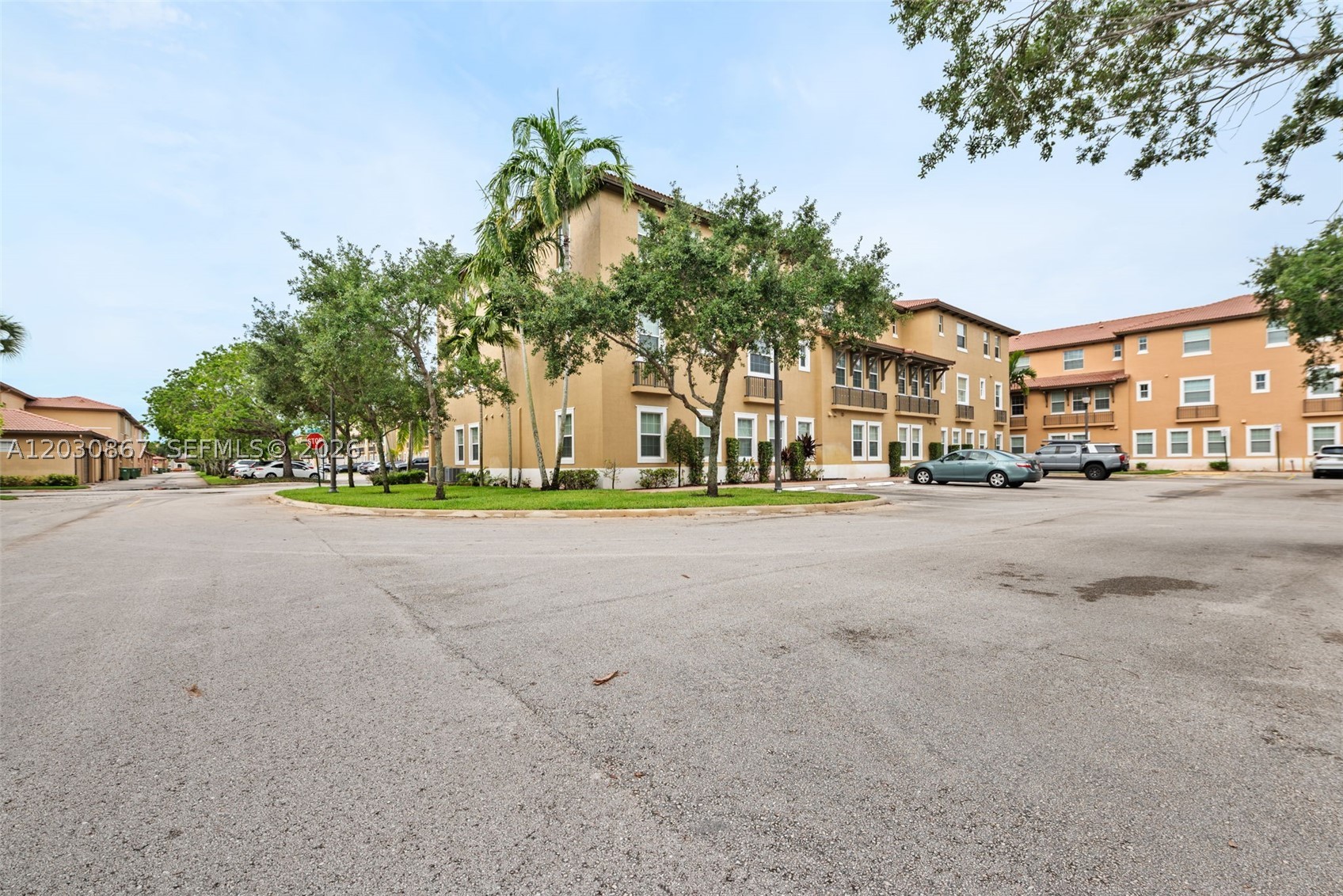 14661 SW 9th St #1809, Pembroke Pines FL 33027